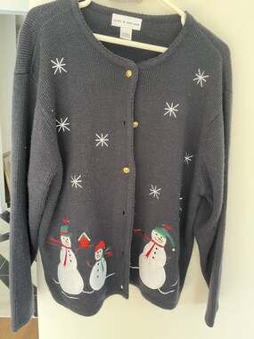 Christmas Sweater Womens L Cardigan Croft & Barrow Black Appliqued Holiday Retro